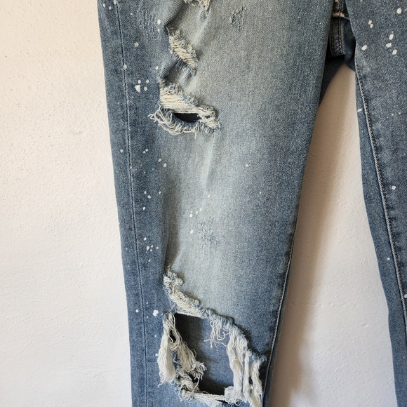 Kancan/Distressed Skinny Jeans - Picture 4 of 12